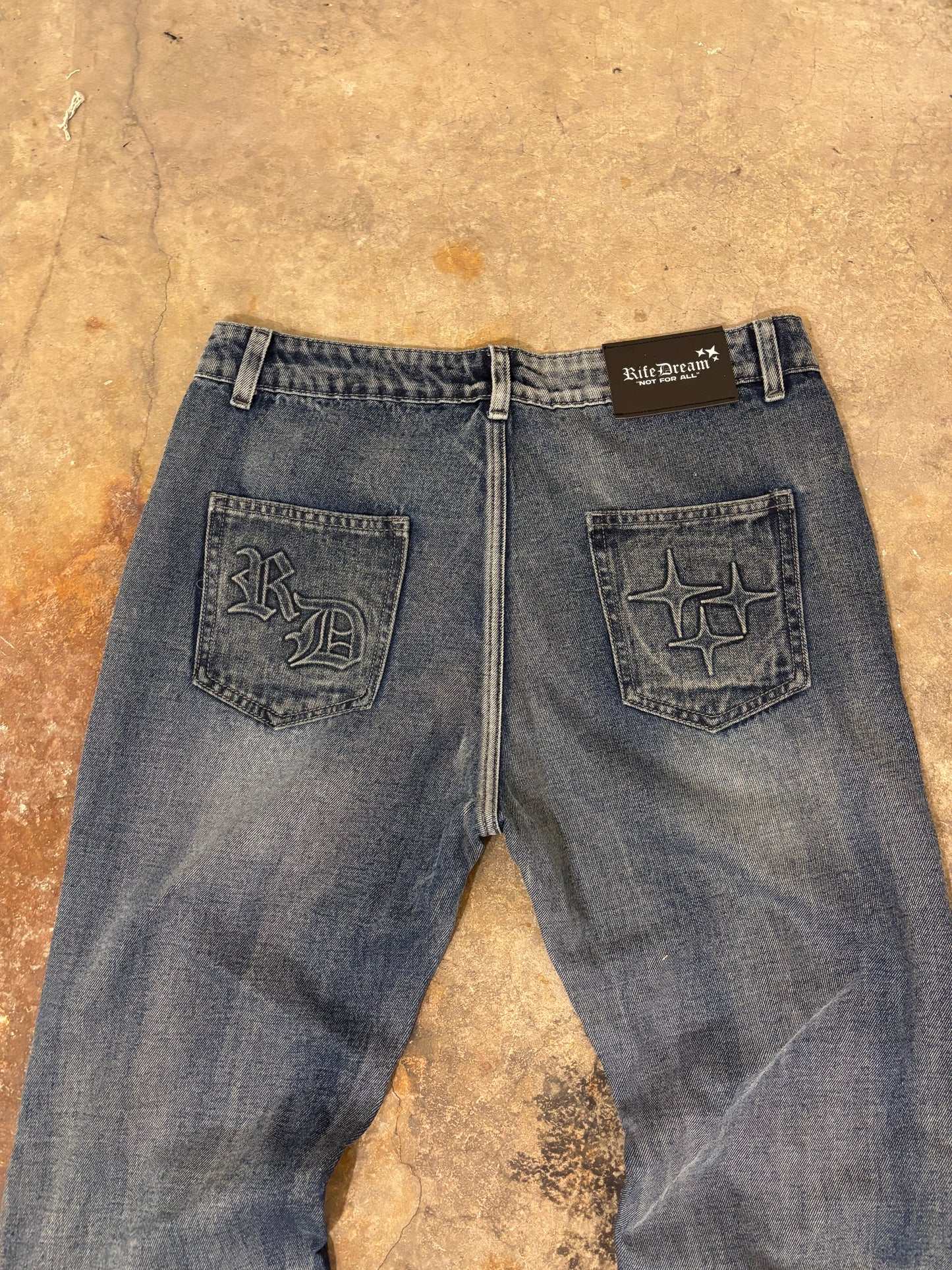 RDW-FLARED JEANS